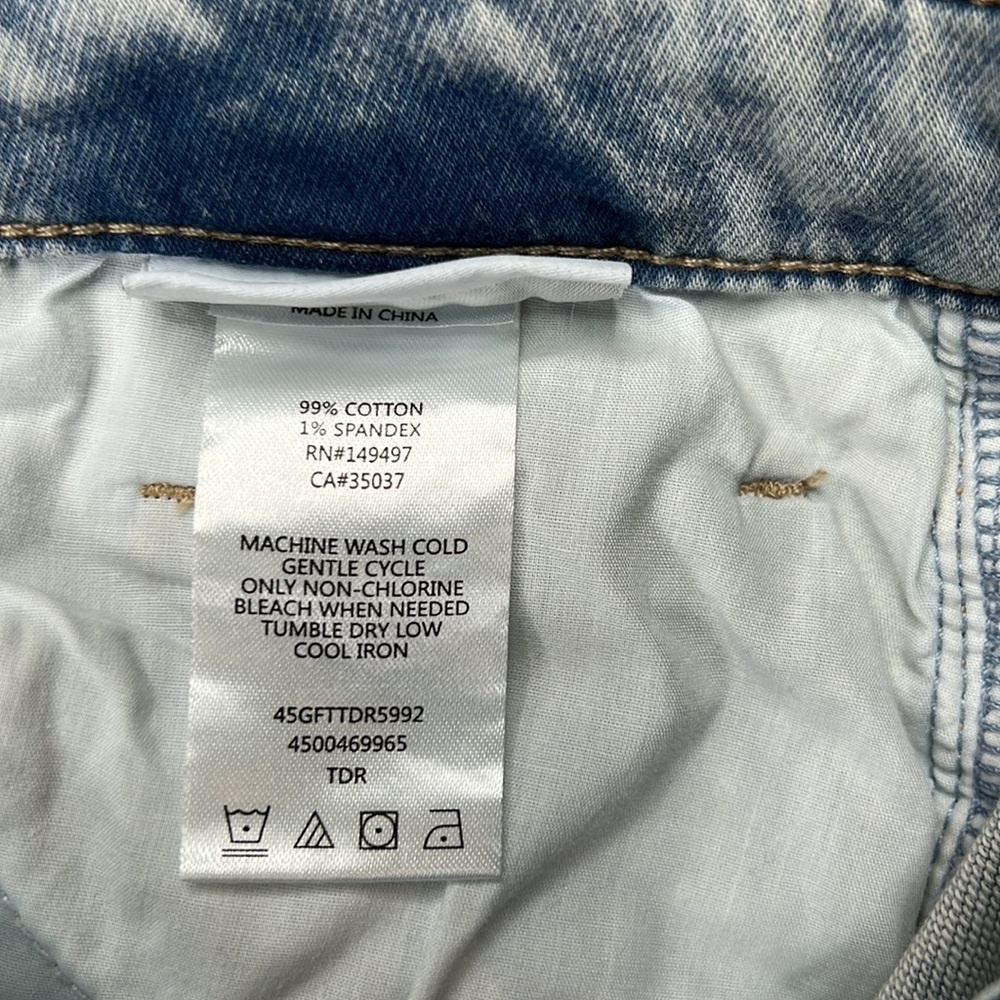 NWT - Joe's Jeans - Mid Rise Slim Boyfriend - Size 27 - Picture 3 of 6